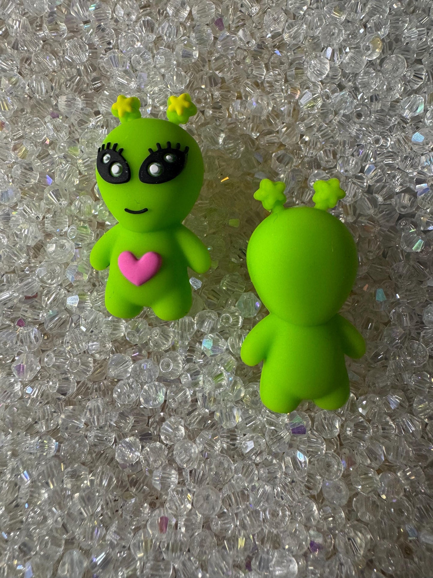 3D Alien Pink Heart Silicone Beads: DIY Pens & Keychains - 2 Pack